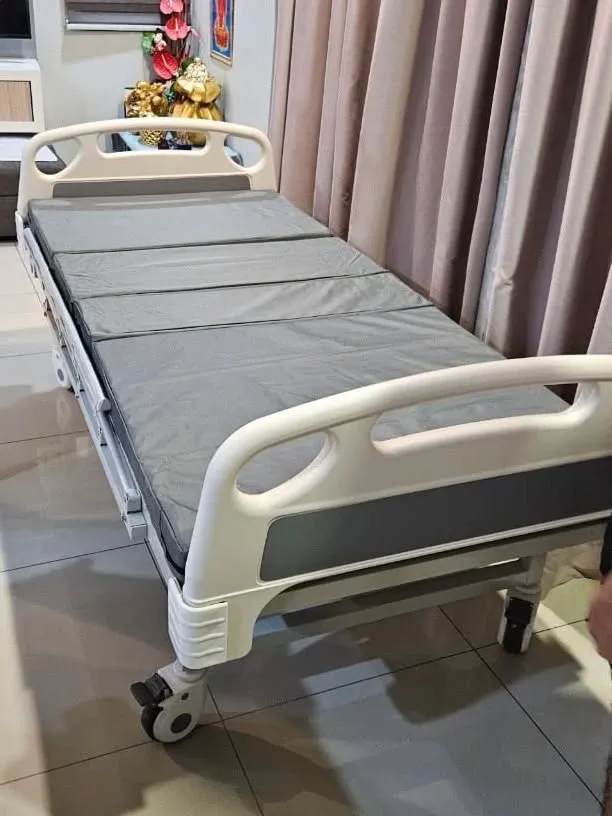 Penghantaran katil hospital Johor